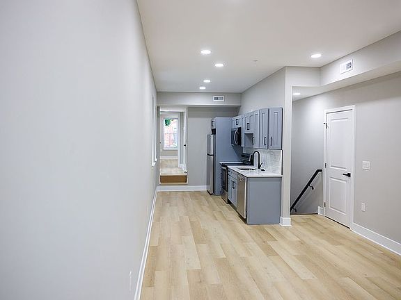 3rd image of 1201 Lindley Ave Floor 2