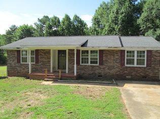 1409 Whiten Rd, Belton, SC 29627