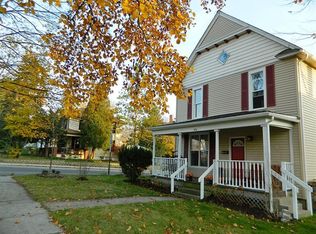 451 Chicago St, Valparaiso, IN 46383