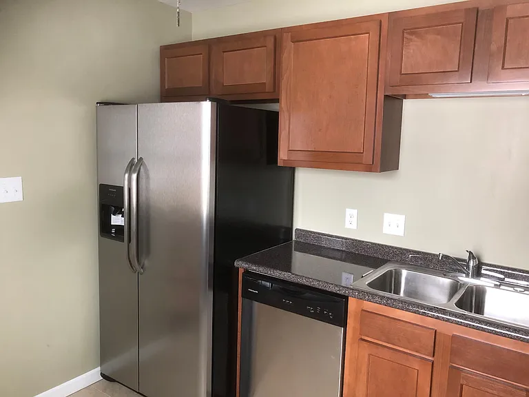 8991 Plainfield Rd — Photo 7