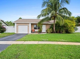 19309 Carolina Cir, Boca Raton, FL 33434