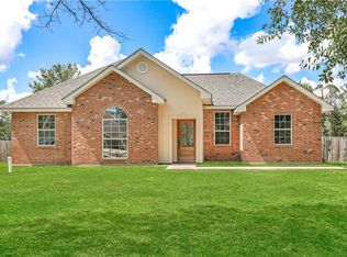 22489 Strain Rd, Mandeville, LA 70471