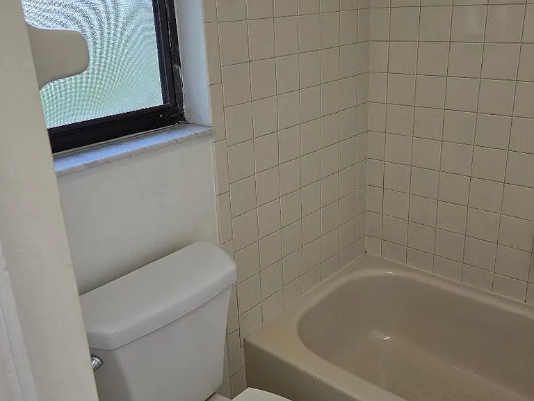 4816 Palm Tree Dr #4 — Photo 10