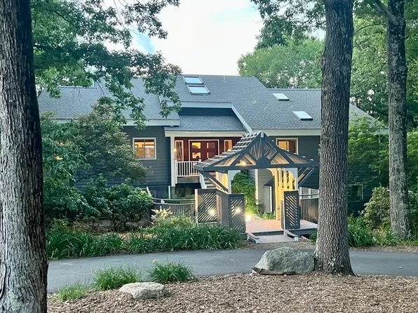 261 Old Littleton Rd, Harvard, MA 01451