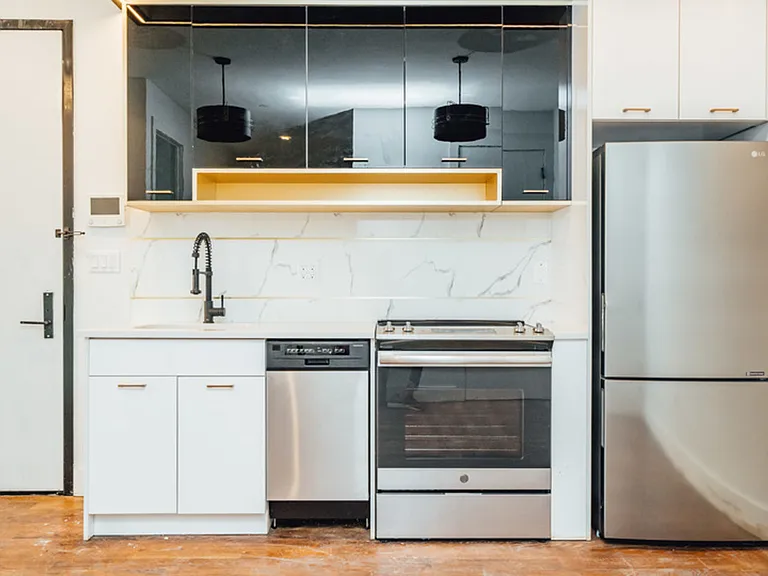 67 Stanhope St #1G — Photo 5
