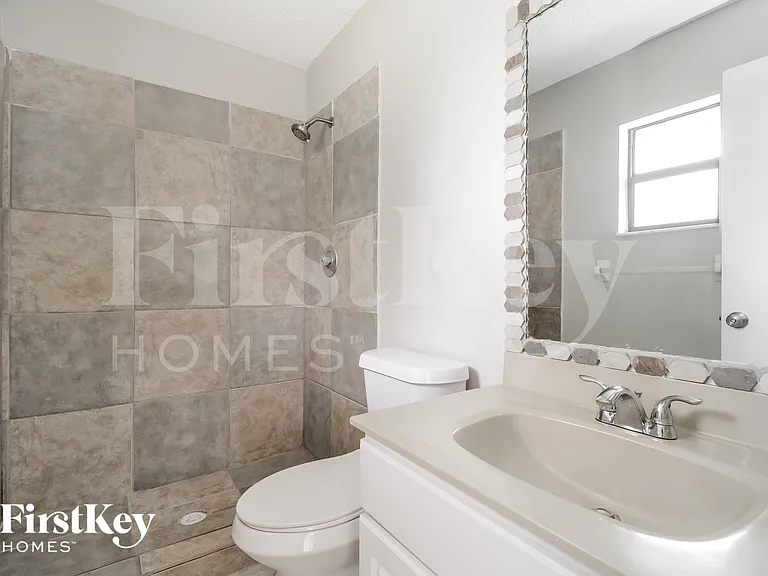 1180 Flintlock Ave SE — Photo 9