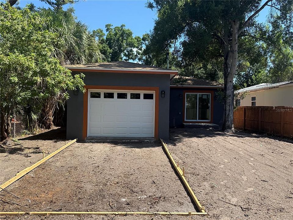 2nd image of 974 23RD AVENUE S