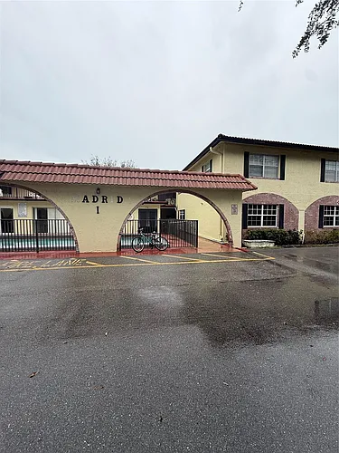 10701 Royal Palm Blvd #5 Photo 1