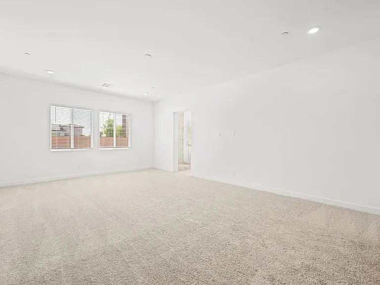 3601 Allen Creek Ct — Photo 2