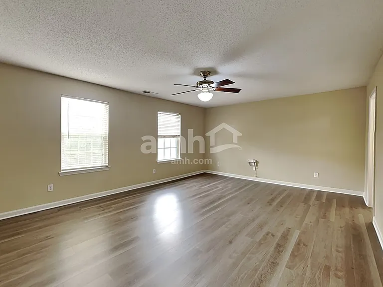 1610 Thornwick Trce — Photo 10