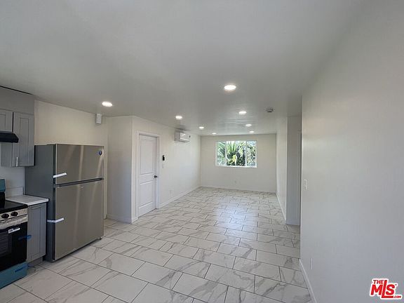 4th image of 1363 23rd St