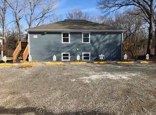 1100 N 4th St #1, Lansing, KS 66043