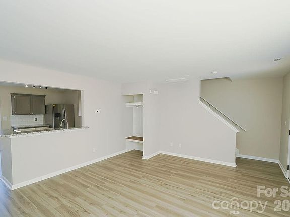 4th image of 9614 Rau Ct