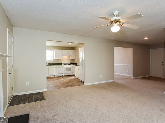 4th image of 4127 Lost Springs Trl