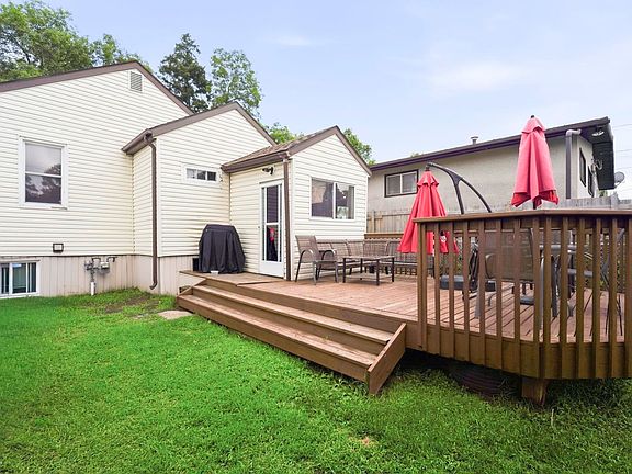 5th image of 11918 47th St NW
