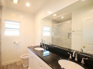 14539 Dickens St, Sherman Oaks, CA 91403