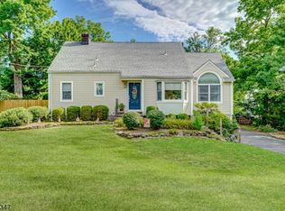 25 Decker St, Basking Ridge, NJ 07920