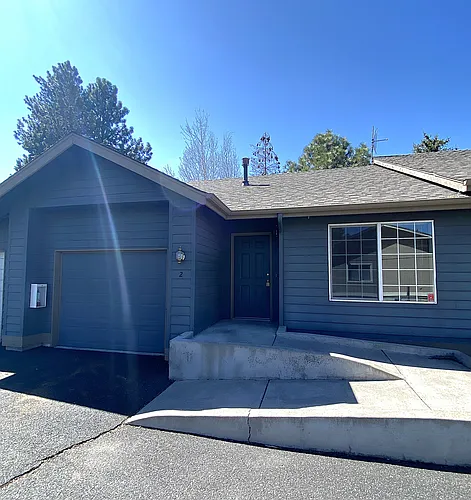 2086 NE Linnea Dr #2 Photo 1