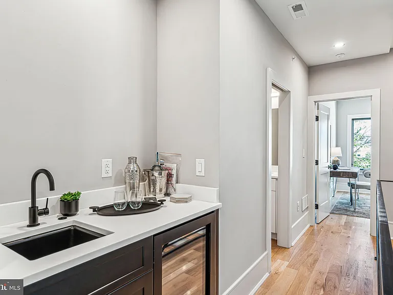 706 Latona St #H — Photo 21