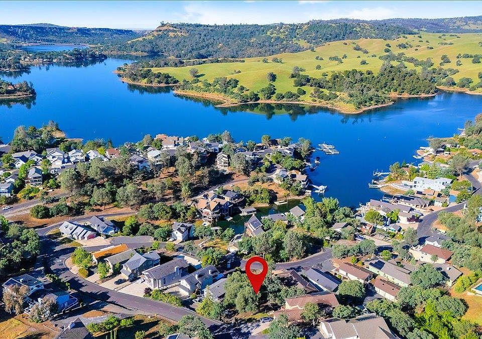 1st image of 564 Dolores Way