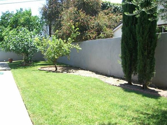 5th image of 16158 Moorpark St