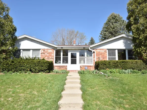 1862 Haymarket ROAD #1864, Waukesha, WI 53189