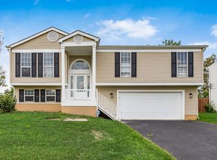 3251 Foxpoint Dr, Hilliard, OH 43026