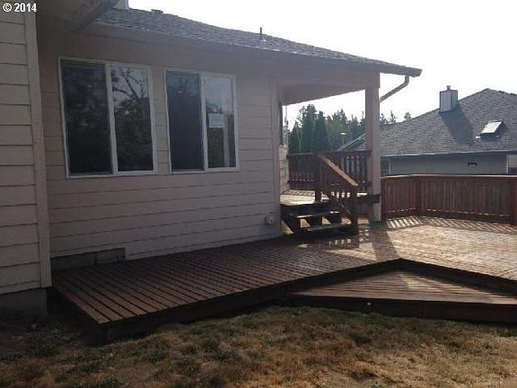 2nd image of 11833 SE Riveridge Dr
