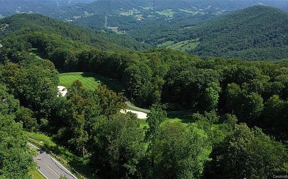 5th image of 61 Mountain Air Dr