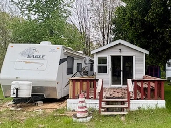 26/64 Woodhaven Dr E, Sublette, IL 61367