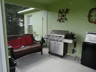 3rd image of 858 SE Carnival Avenue