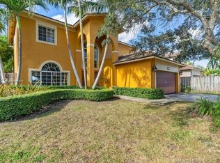 15056 SW 161st Pl, Miami, FL 33196