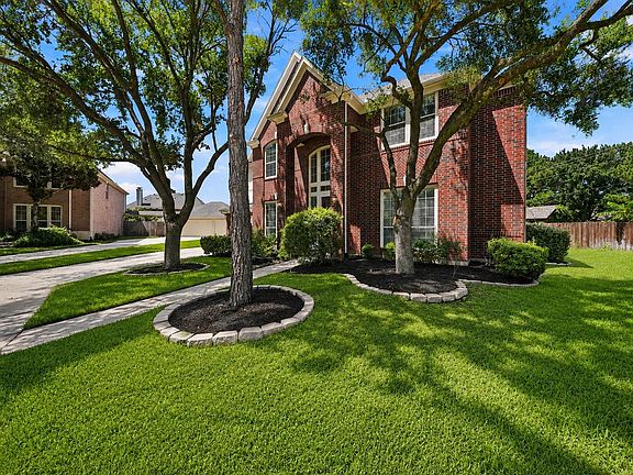 4th image of 26306 Eden Point Ct