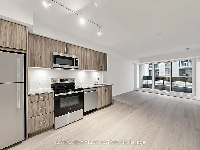 4010 Eglinton Ave W #216 — Photo 10