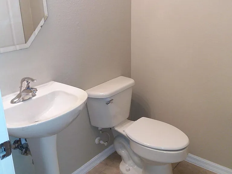 2410 SE Union Park Dr — Photo 10