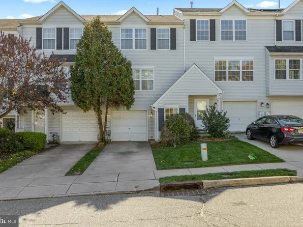 24 Gristmill Ln, Pine Hill, NJ 08021