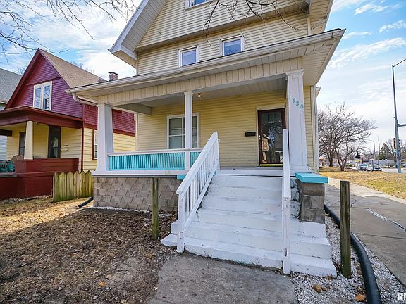 3rd image of 1820 W Bradley Ave