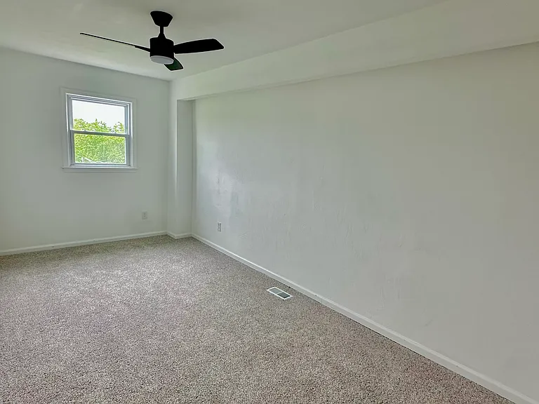 3801 Buchanan Dr — Photo 15