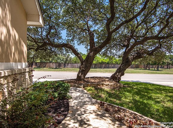 4th image of 4715 Shavano Ct