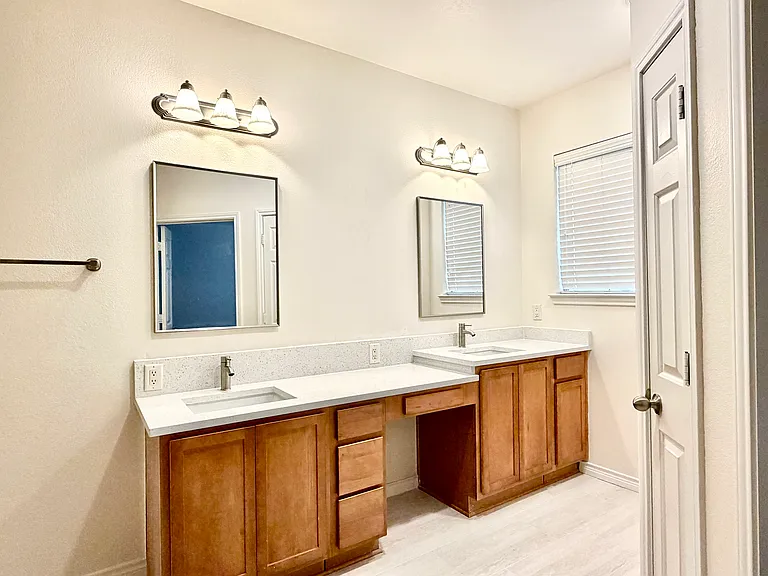 1206 Emerald Glen Trl — Photo 13