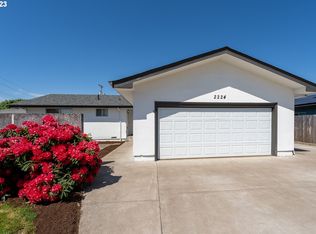 2224 Debra Dr, Springfield, OR 97477