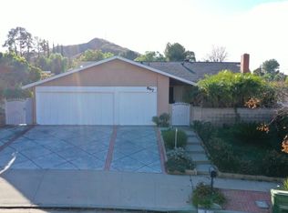 867 N Holbrook Ave, Simi Valley, CA 93065