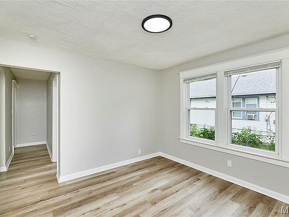 5th image of 2321 Dawes Pl