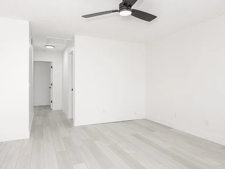 2805 Gill St — Photo 14