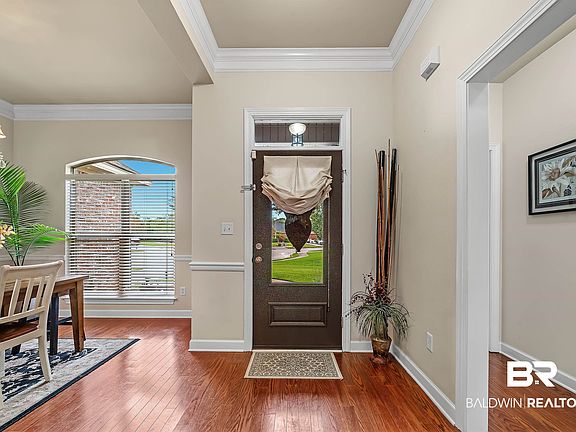 3rd image of 9376 Sable Ct
