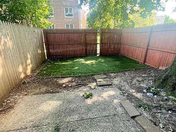 3rd image of 67-45 186th Ln