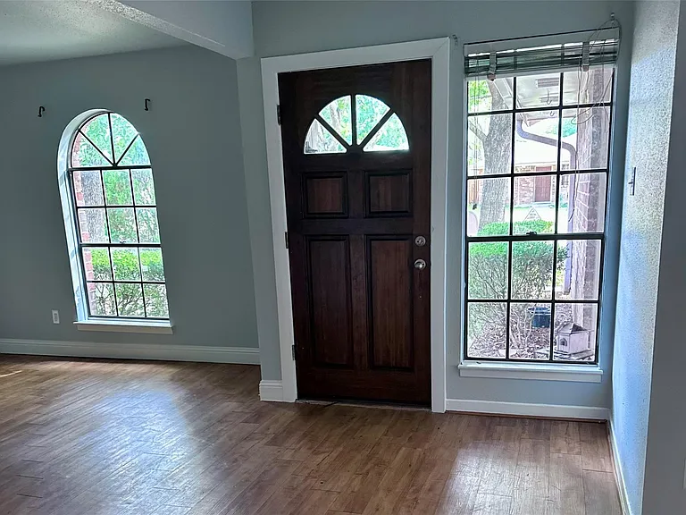 7810 Kellwood Dr — Photo 11