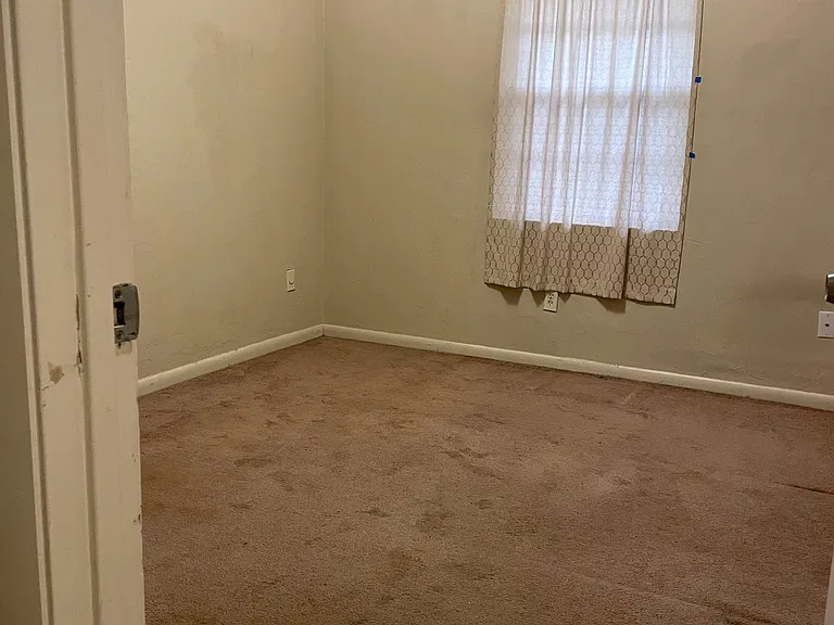 1307 SW 61st Ter — Photo 10