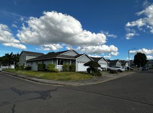 767 NW Lone Tree St, Albany, OR 97321