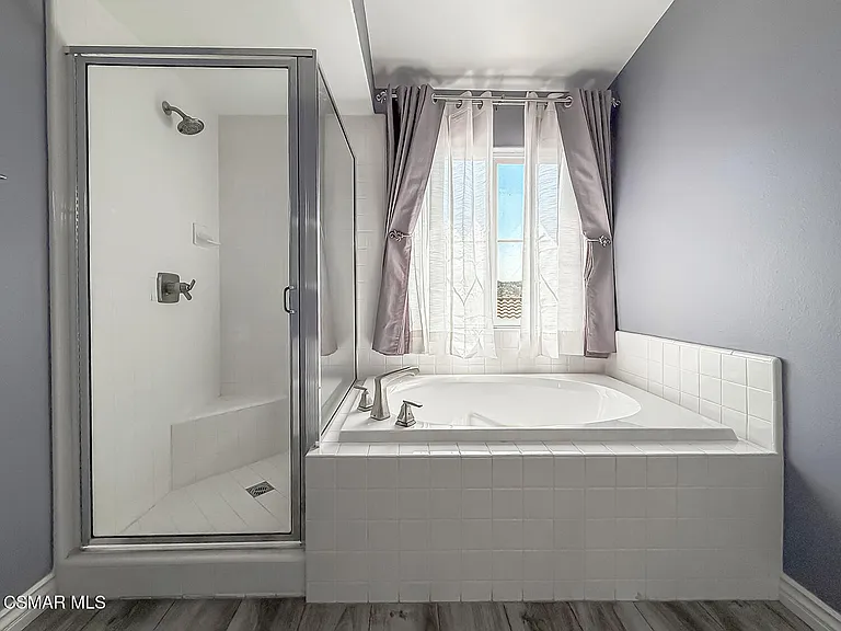391 Westlake Vista Ln — Photo 31